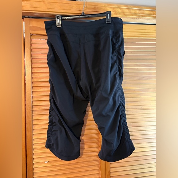 Black Cropped Womens Pants - Picture 2 of 3